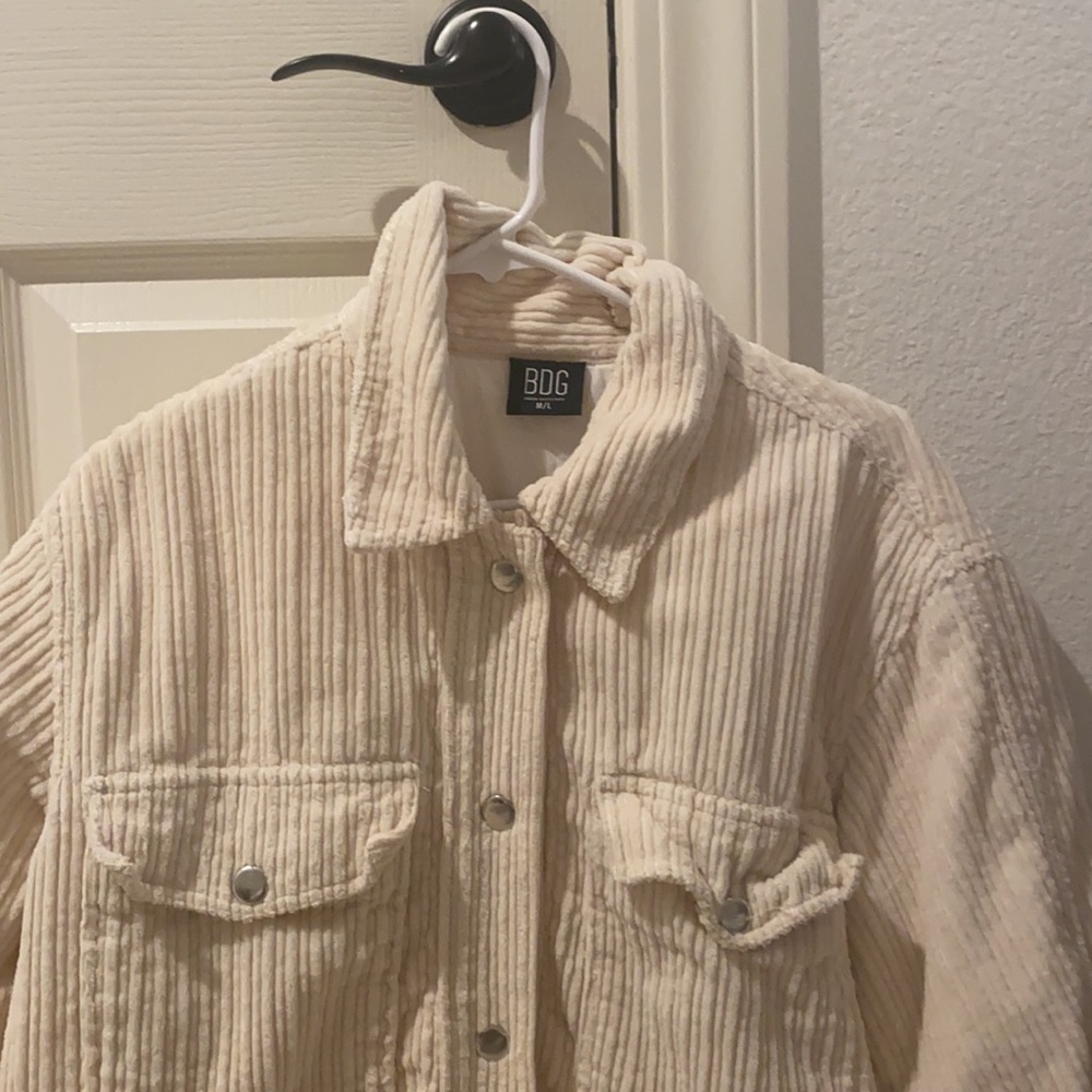Shacket - Picture 2 of 8